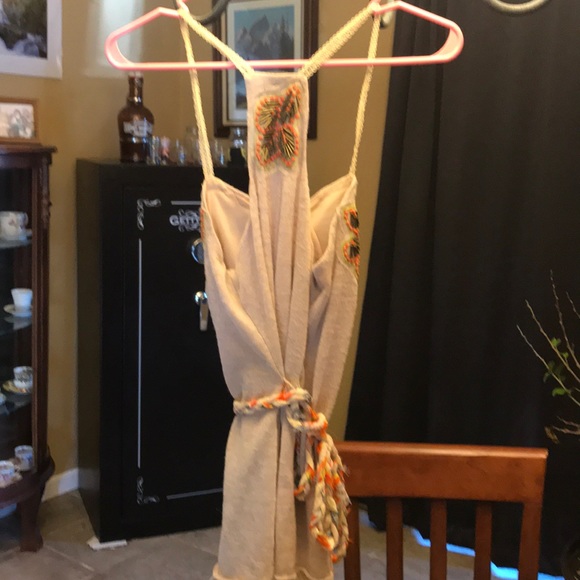 Buckle tank top - Picture 2 of 3